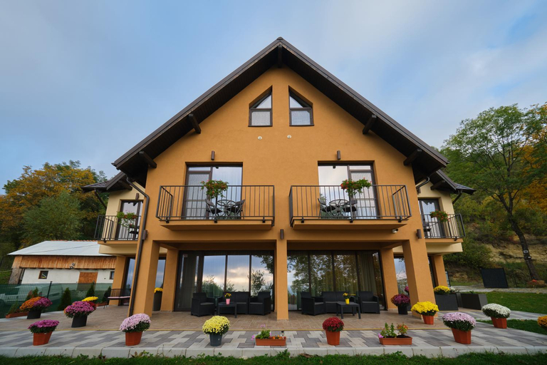 Exterior & Views 1, Pensiunea PIRI LAND, Comarnic