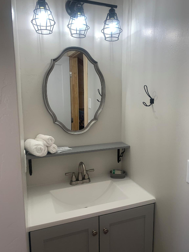Bathroom 3, Cowboy Cabin, Wayne