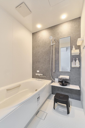 Bathroom 2, Aoyagi Stay, Hakodate