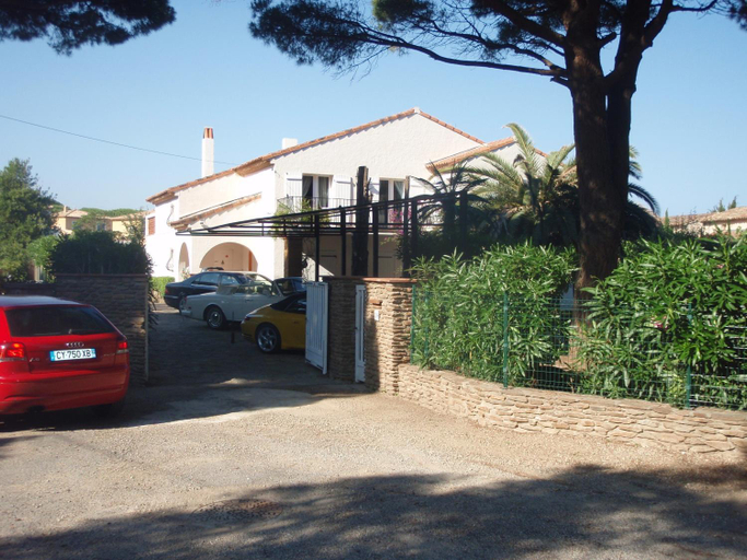 Entrance 2, Le Jardin d Eden, Var