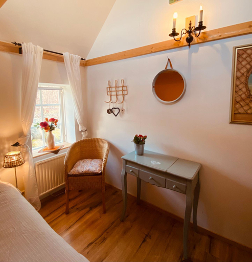 Bedroom 2, Skrattande Ko, Tingsryd
