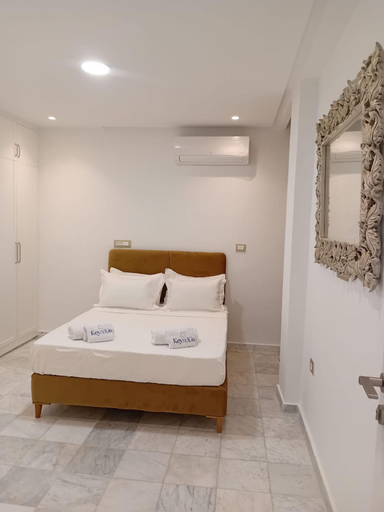 3, Luxurious 4-Bedroom Villa with Private Pool in Marsa Tunisie, La Marsa