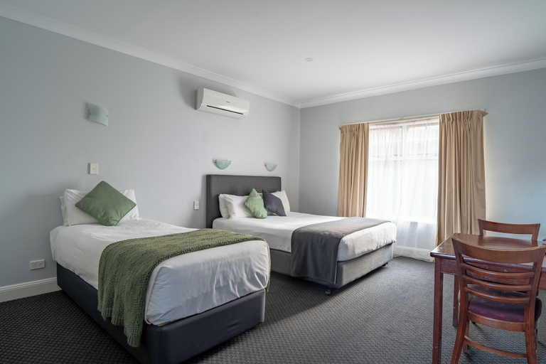 Bedroom 3, St Francis Winery, Adelaide