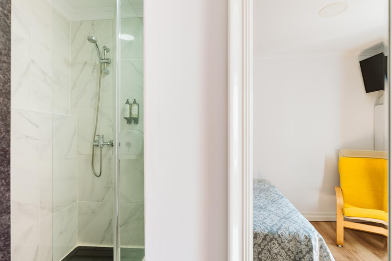 Bathroom 2, Charme da Graca - Guest House, Lisbon
