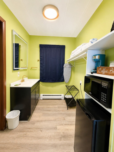 Interior 5, Blisspoint Munising, Alger