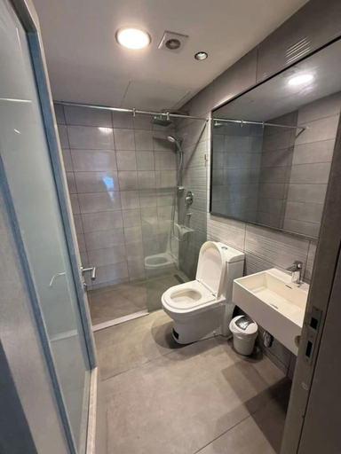 Bathroom, QUATTRO-Sky Suites, Accra