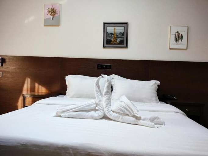 Bedroom 3, Al Rabih Hotel, Makkah
