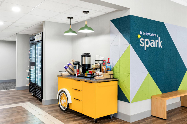 Food & Drinks 3, Spark by Hilton Akron Fairlawn, Summit