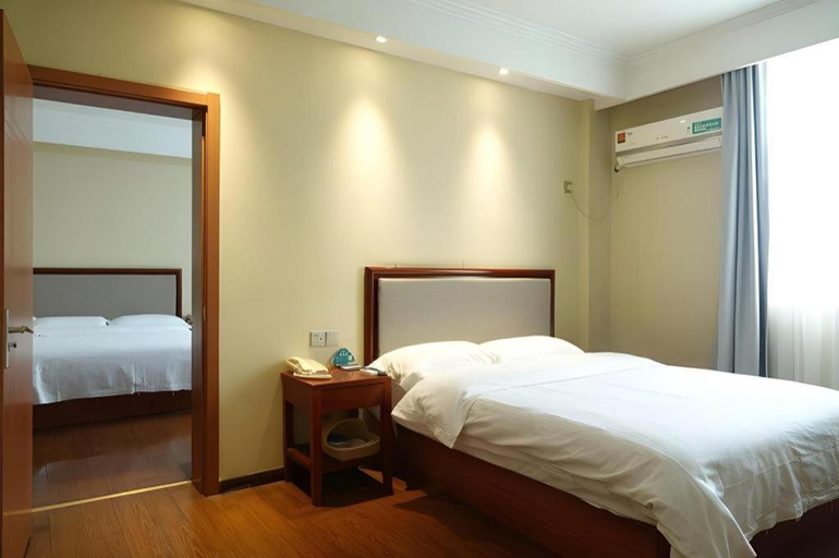 Bedroom 2, Green Tree Inn Nanjing Zhonghua Gate Subway Station Hotel, Nanjing