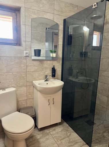 Bathroom 3, Apartmani Mladenovac, Mladenovac