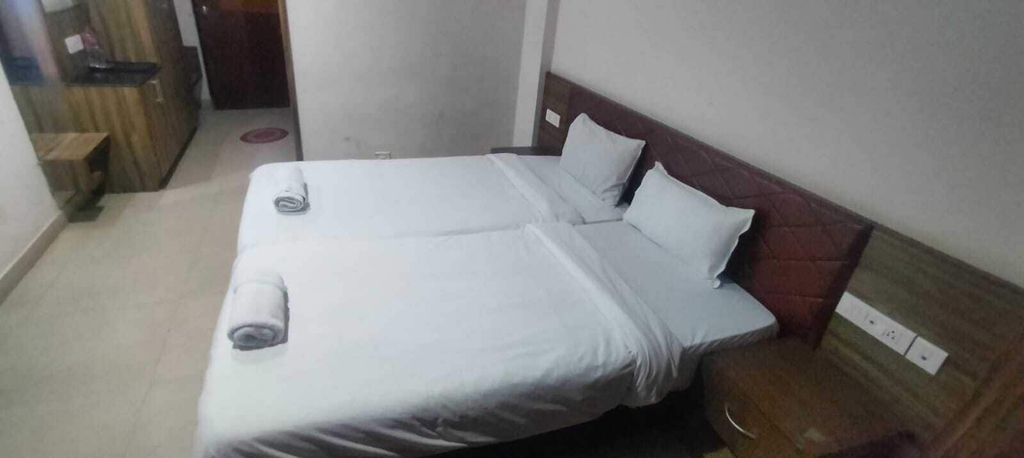 Room 3, Hotel Southgate, Thiruvananthapuram
