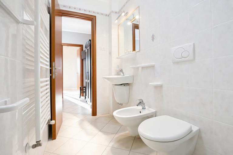 Bathroom 3, Villa Mapa - Appartamenti Lorusso, Foggia