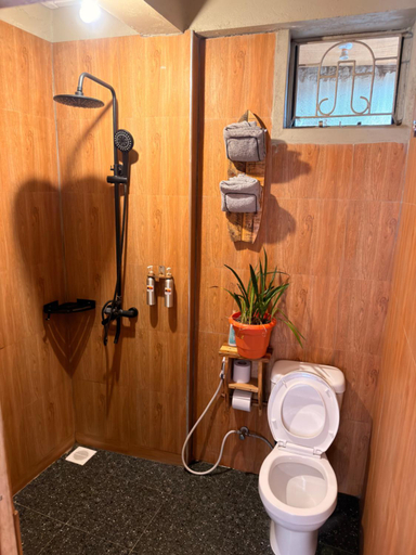 Bathroom 2, Swahili Villa, Arusha Urban