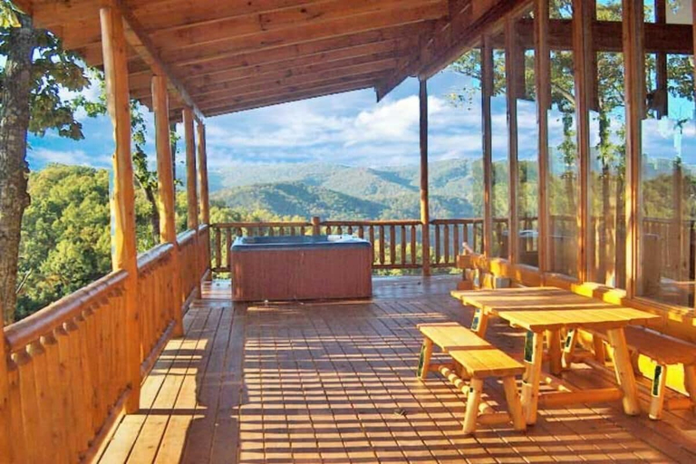 Outdoor dining 4, Kodiak, Sevier