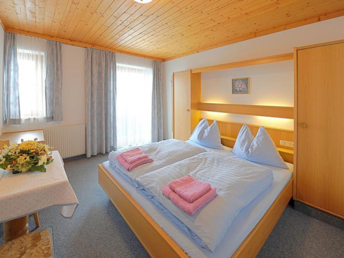 Others 5, Chalet in Maria Alm near Hochkönig Ski Lift, Zell am See