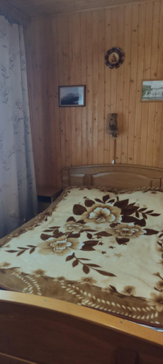 Bedroom 3, Буркут, Iaremchans'ka