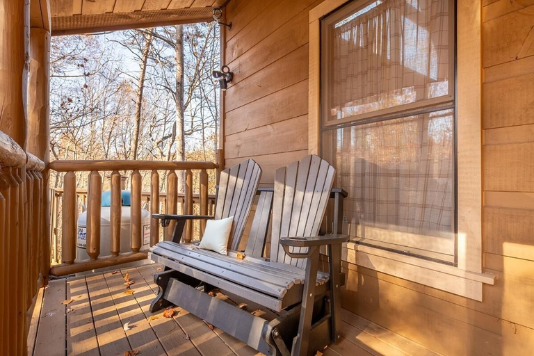 Terrace/patio 2, Treetop Lodge, Sevier