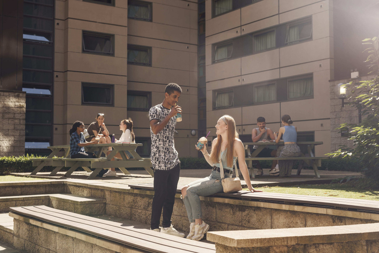 Property grounds, Student Only - Sir Charles - Manchester, Manchester