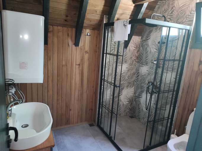 Bathroom 4, Tr Global Bungalow Restaurant, Niksar