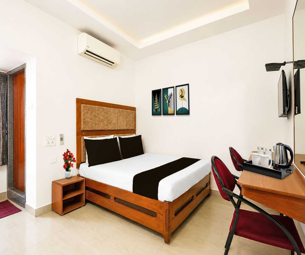 Room 3, Hotel O Visakhapatnam Railway Junction, Visakhapatnam