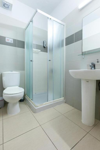 Bathroom 1, Tiffany City Apartments, Larnaca