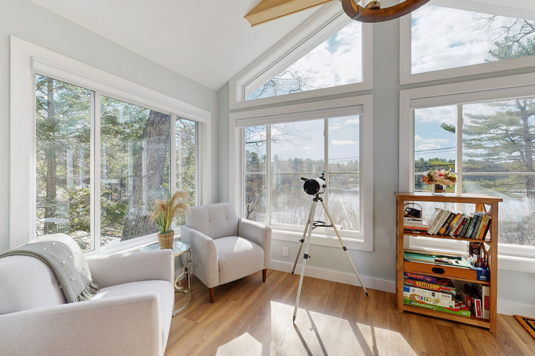 Interior 3, Charming Cottage With a Spacious Deck Overlooking the Megunticook River, Knox