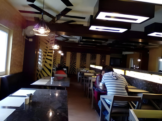 Food & Drinks, Hotel Arunachala, Tiruvannamalai