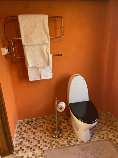 Bathroom 2, One Room Bed & Breakfast, Mjölby