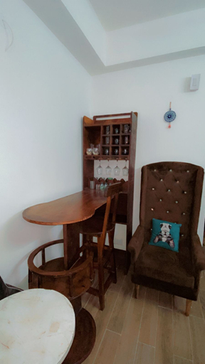 Minibar, Diamond Villa, Gautam Buddha Nagar