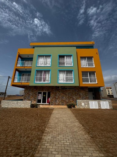 Exterior & Views 4, Beauty Plaza Suites