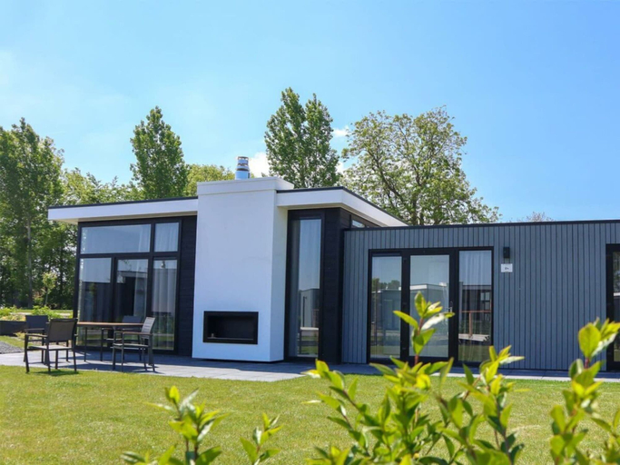 Outdoor dining, Cube Exclusive 4, Sluis