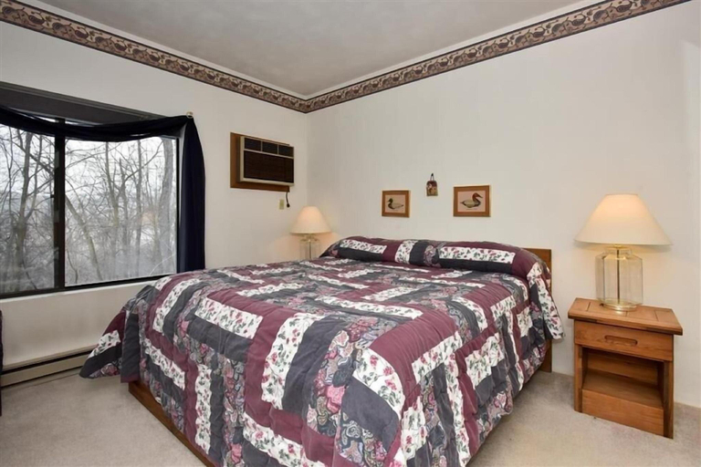 Bedroom, Seven Springs 1 BR Deluxe Condo, Mountain Views! by RedAwning, Somerset