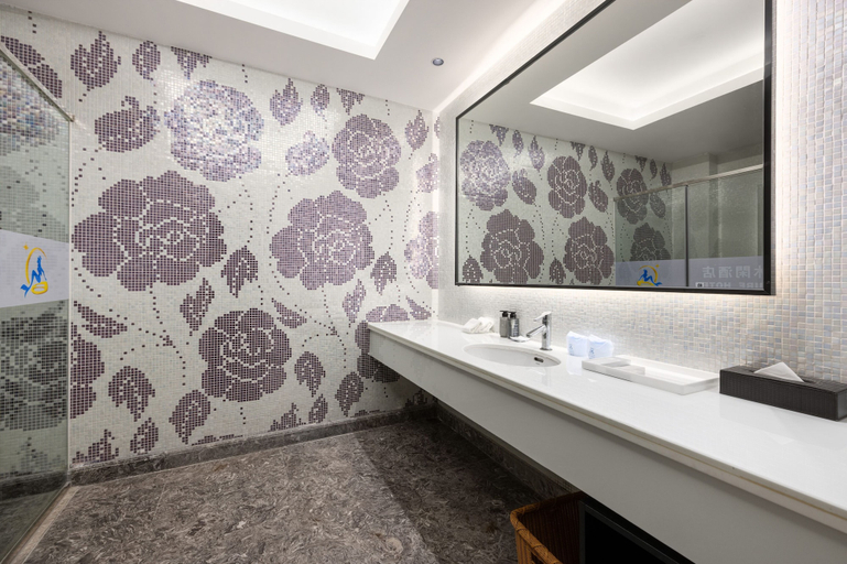 Bathroom 3, Blue Coast International Hotel Guangzhou, Guangzhou