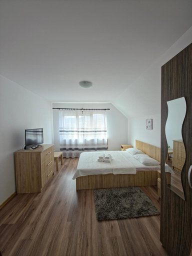 Bedroom 2, Popasul Galesean, Bradulet