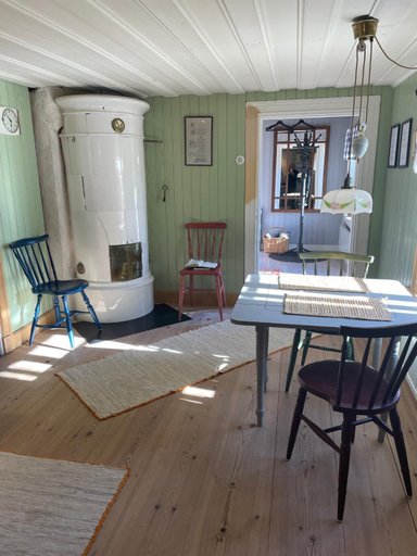 Others 5, One Room Bed & Breakfast, Mjölby