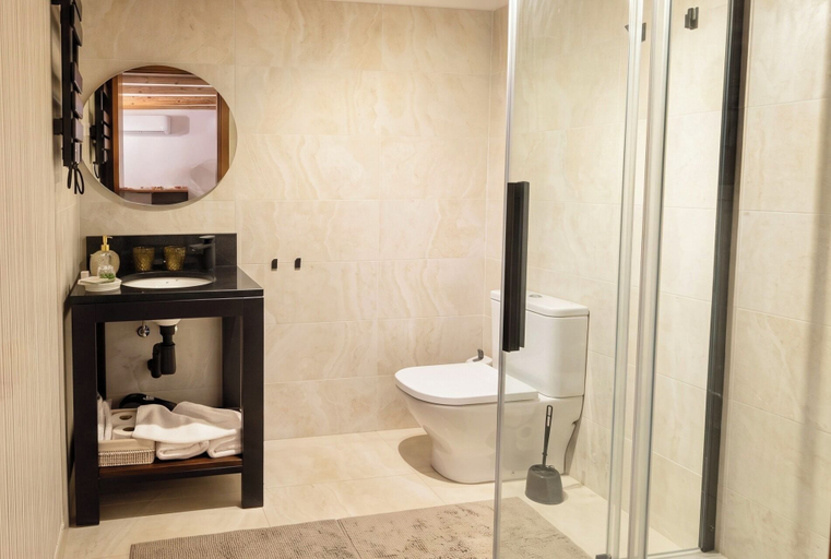 Bathroom 3, Hotel Casón del Conde, Toledo