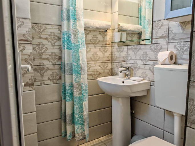 Bathroom 3, Miri's House, Tuzla
