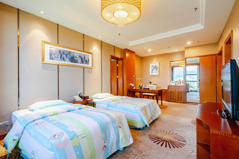 Bedroom 2, Empark Grand Hotel Xishuangbanna 西双版纳世纪金源大饭店, Xishuangbanna Dai