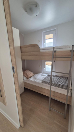 Bedroom 2, FLOATING SEA HOUSE AURORA, Piran