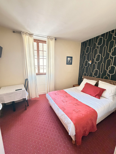 Bedroom 5, HOTEL DE PARIS, Jura