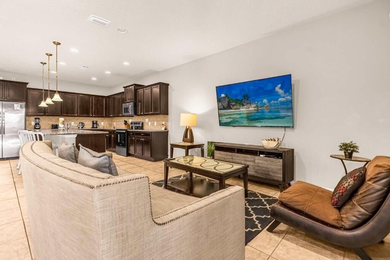 Living area 5, 9BR Villa in Kissimmee Sleeps 18 Guests, Osceola