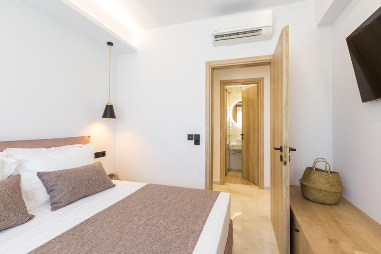 4, Villa Santa Irini 3 - With Heated Pool, Crete