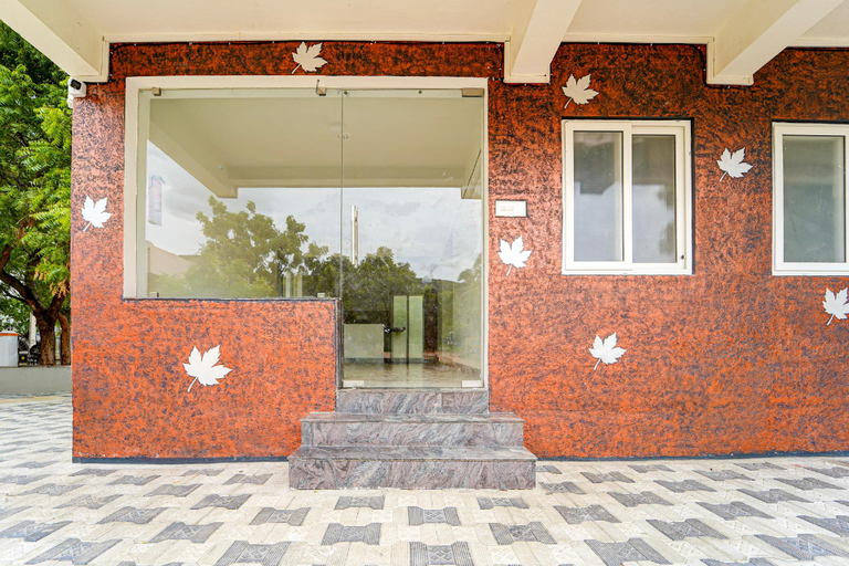 Entrance 4, Townhouse MK University Bus Terminal Madurai Formerly Aca Elite, Madurai