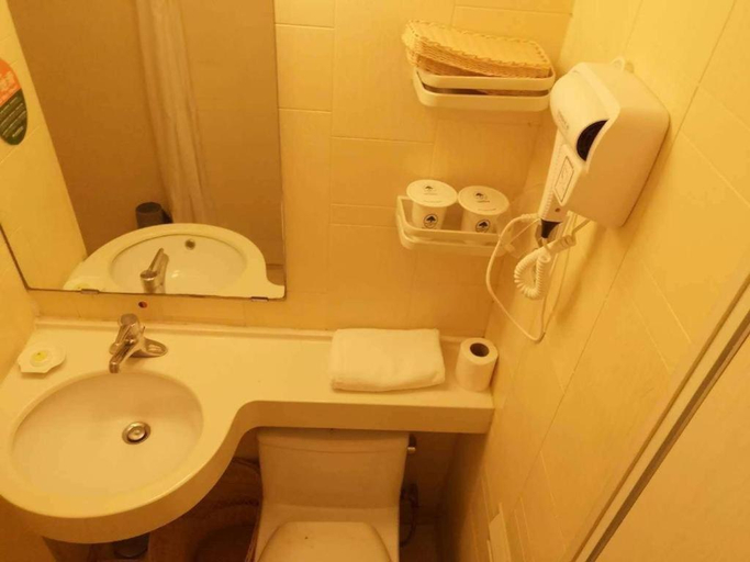 Bathroom 3, Green Tree Inn Nanjing Zhonghua Gate Subway Station Hotel, Nanjing