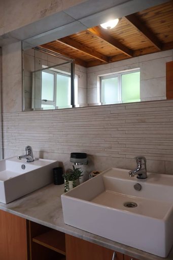 Bathroom 4, Room-luxurious Ensuite - A, City of Johannesburg