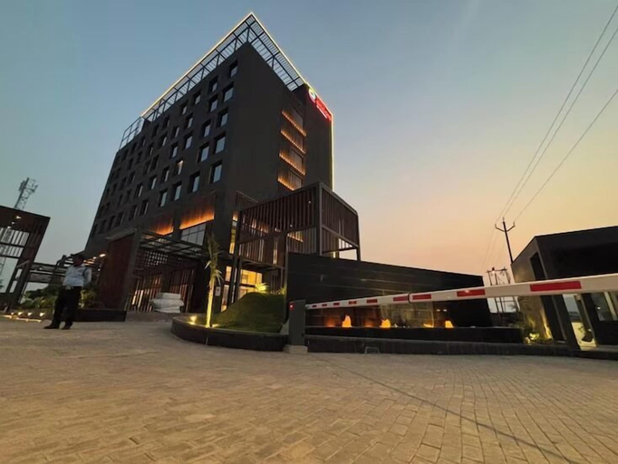 Exterior, Ramada Encore By Wyndham Ayodhya Takpura, Faizabad