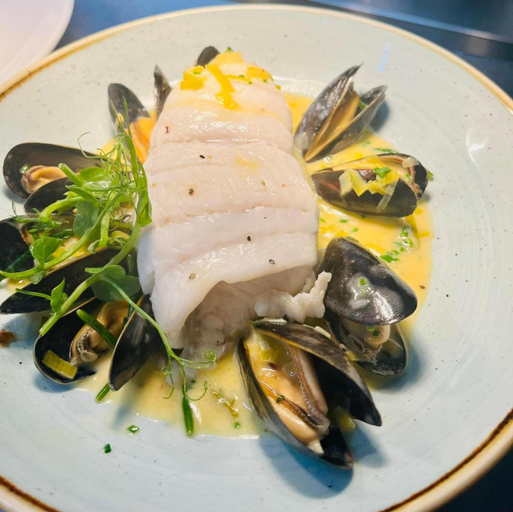 Food & Drinks 5, Suite 9 - Sleeping Giant Hotel - Pen Y Cae Inn, Powys