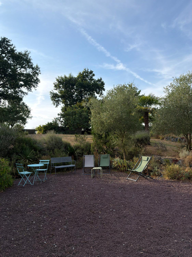 Others 5, Havre de paix et jardin tropical. Chambre privee, Ille-et-Vilaine