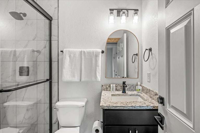 Bathroom 5, Arunachala, Sevier