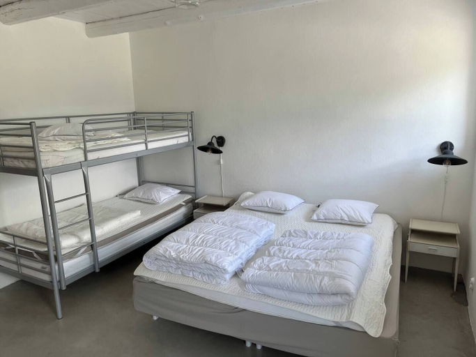 Room 2, Tommarp beds without breakfast, Simrishamn